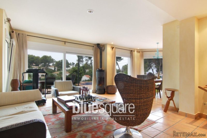 Large villa with sea views - 2