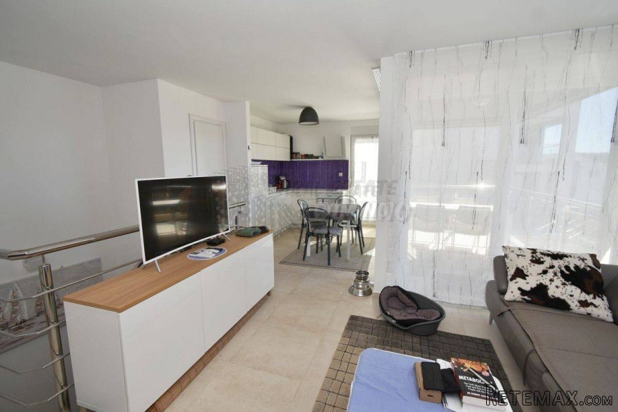 Apartman s vlastitim bazenom! Njivice! - 14