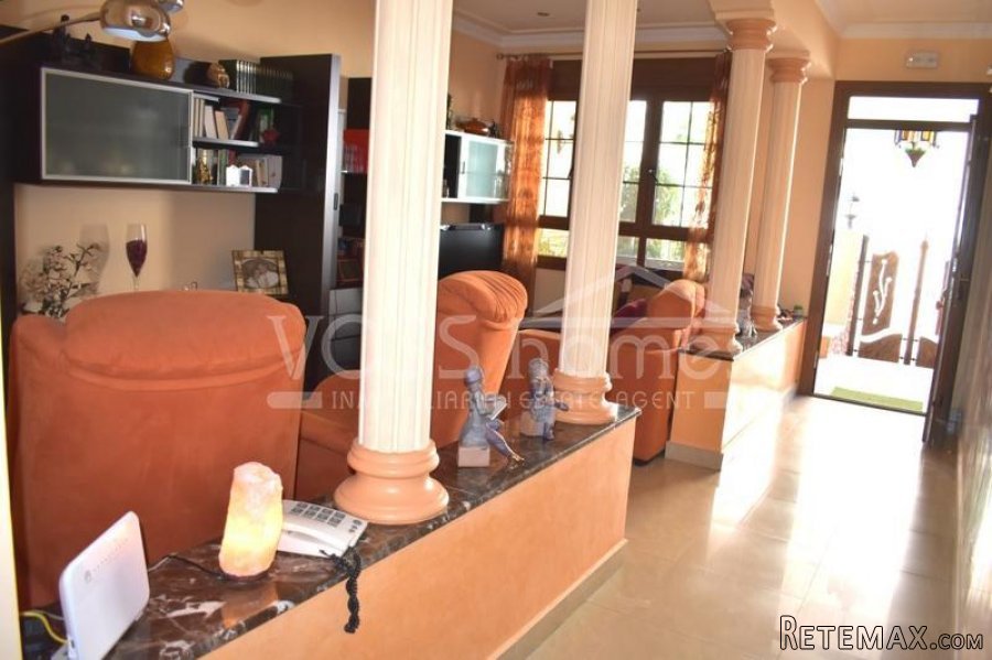 A TRULY STUNNING TOWN VILLA. The photos DONT do this.. - 16