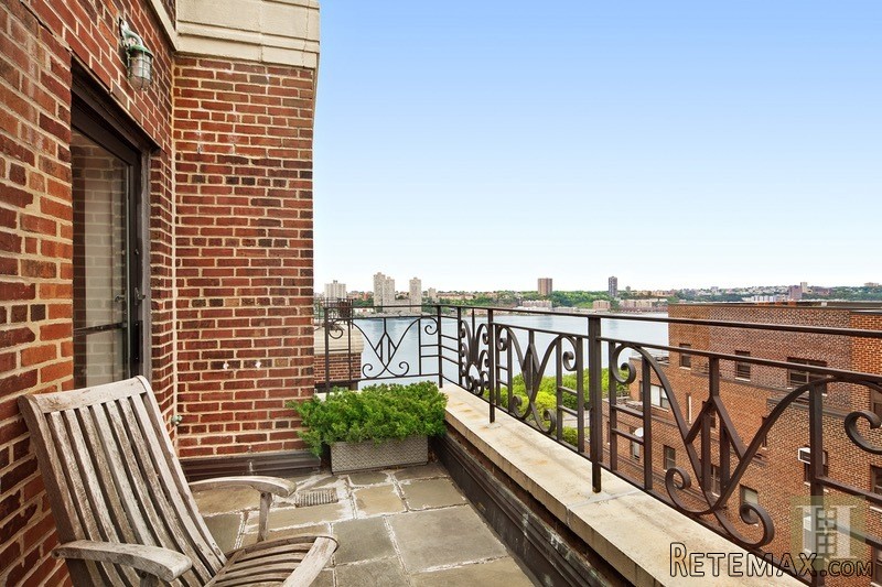 2 bedroom Apartment For Sale: 5.. - 2