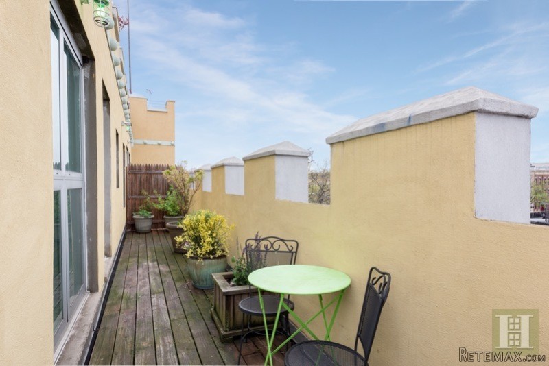 2 bedroom Apartment For Sale: 852.. - 2