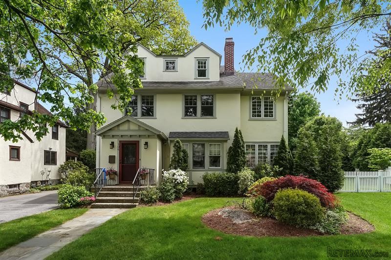 6 bedroom House For Sale: 106 Reed.. - 2