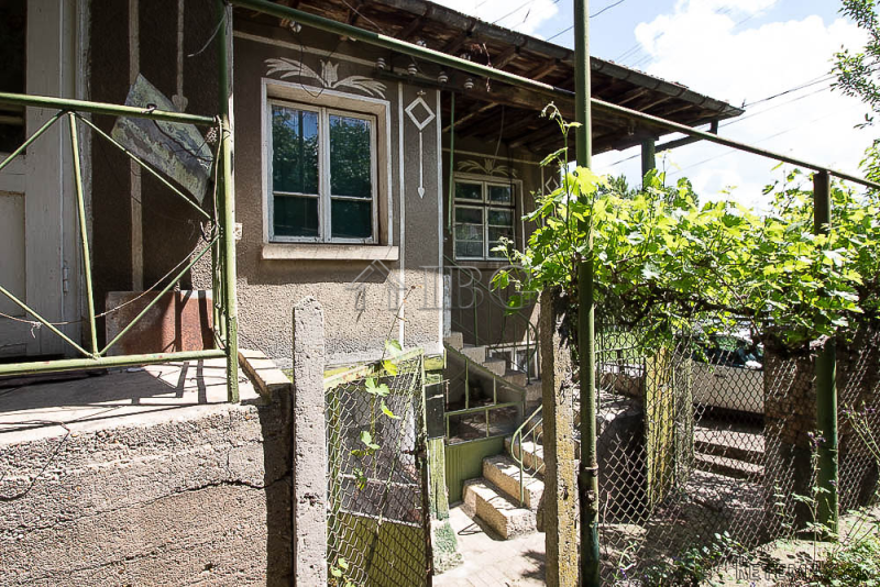 3-bedroom House for sale near Rusenski.. - 2