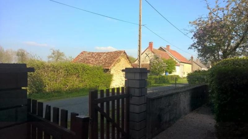 5 mn from Boussac with lovely garden.. - 2