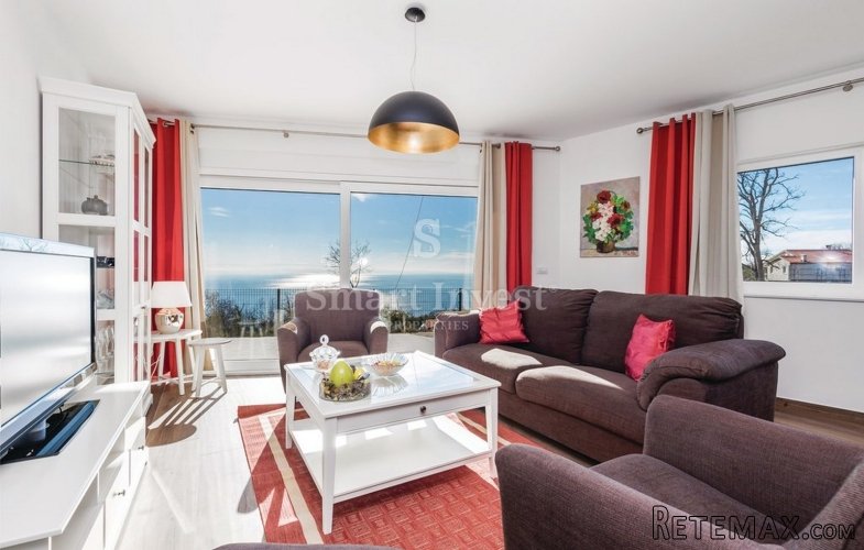 OPATIJA - POBRI, stan s pogledom od 113,90 m2 - 2