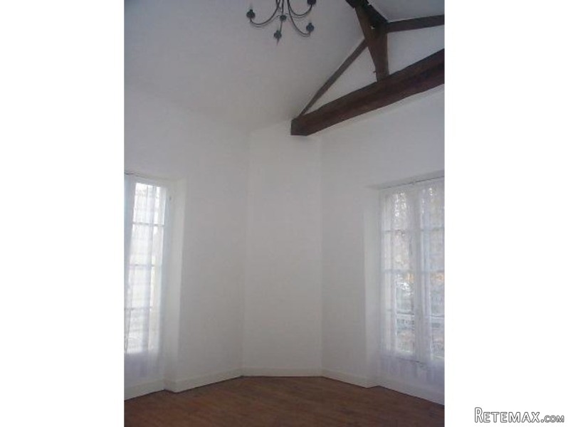 Village House Close To All Amenities - 2