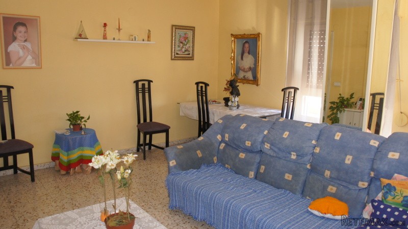 Ref. 9860, Spacious 3 Bed Apartment In.. - 2