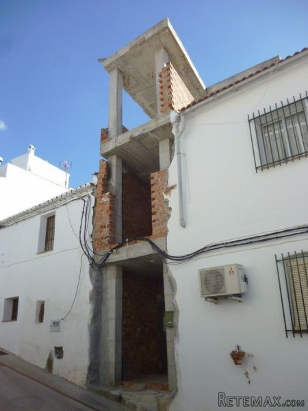 4 Bedrooms - Town House - Malaga - For..