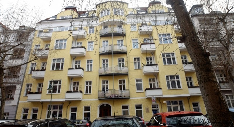 Own use possible: 2-room flat with an..