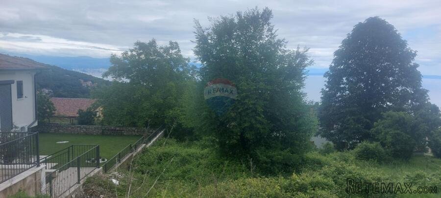 OPATIJA - POLJANE - 755 m2 građevinskog terena - 2