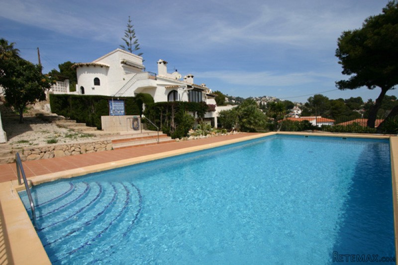 3 Bedrooms - Villa - For Sale