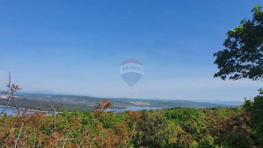 Otok Krk-poljoprivredno zemljište 3528m2 s pogledom na more - 3