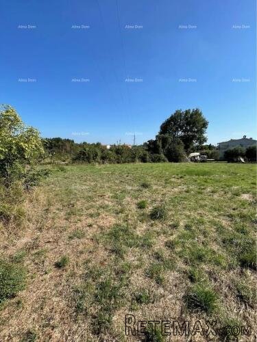 Građevinsko zemljište 909 m² – Loborika
