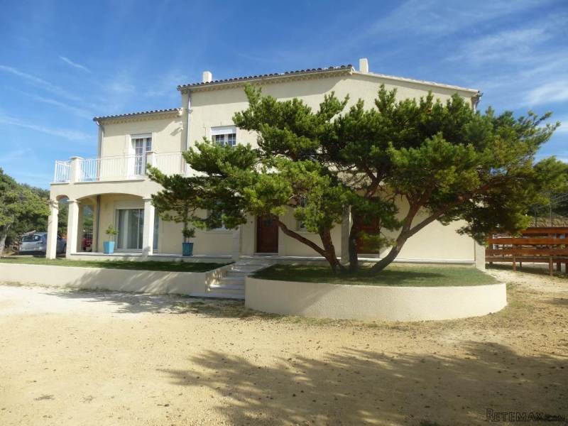 Well Renovated Villa With Apartment.. - 2