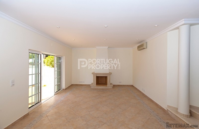 Spacious 3 Bedroom Apartment on a.. - 2