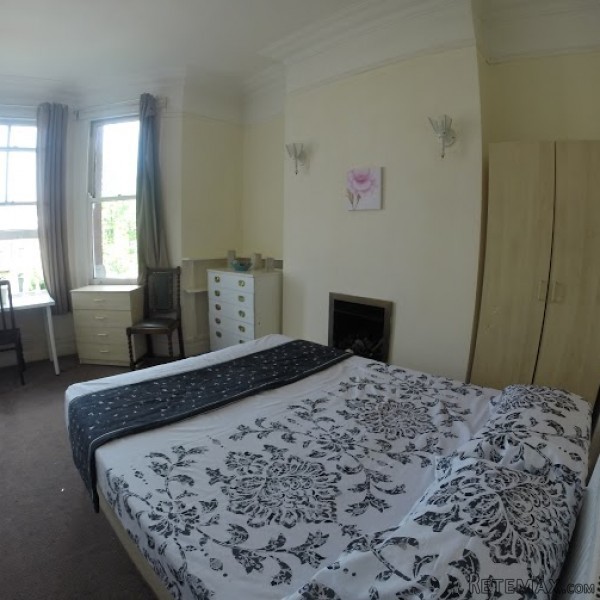 Great Double Bedroom Near University In..
