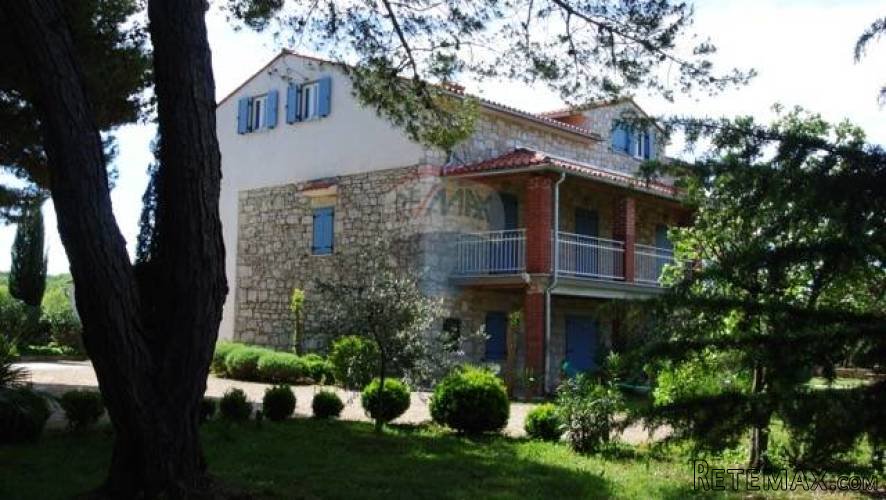 Predivno imanje sa renoviranom kamenom kućom i velikim... - 2
