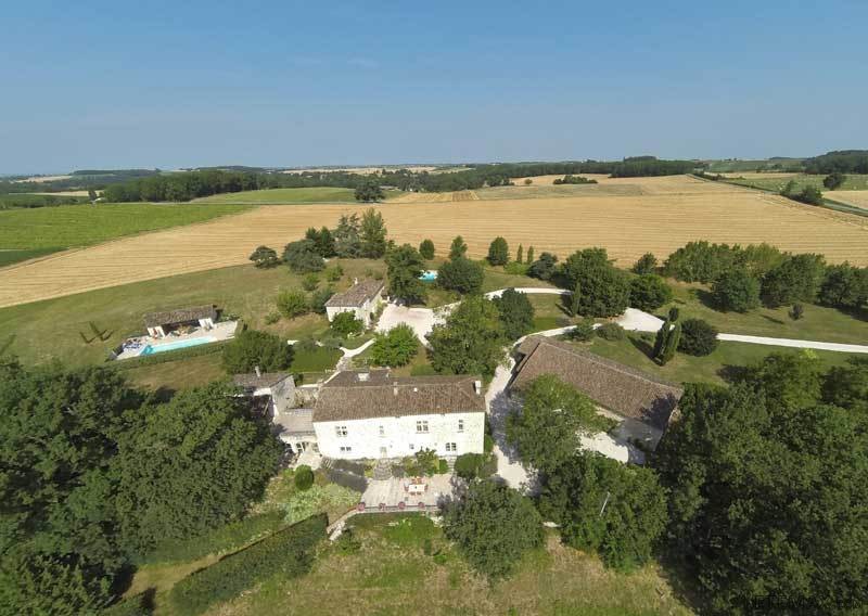Stunning Medieval Manoir Set In 10..
