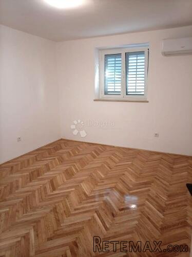 Bakarski dragulj 35 m od mora – 70,58 m², terasa, dva ulaza! - 3