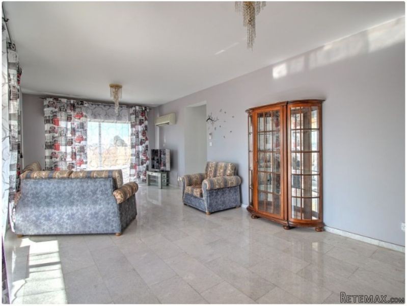 3 Bedroom Penthouse in Germasoyia area - 2