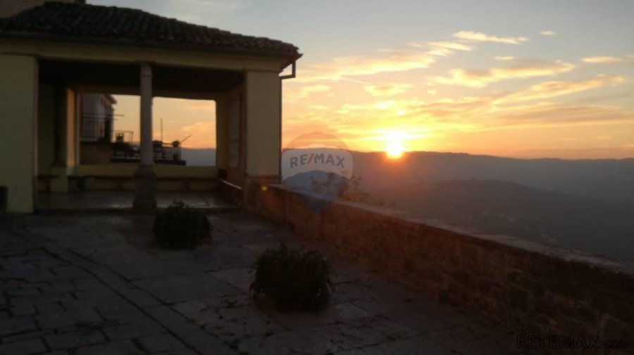 Motovun, kamena kuća s lijepim pogledom - 2