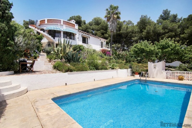 Lovely 3 Bedroom villa in Javea with..