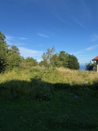 RUKAVAC, građevinsko zemljište od 888 m2