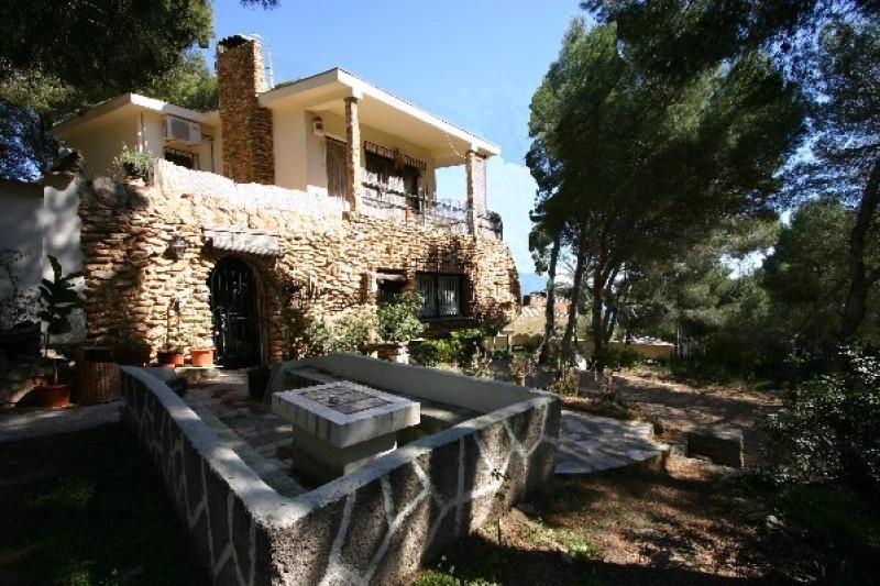 2 Bedrooms - Villa - For Sale