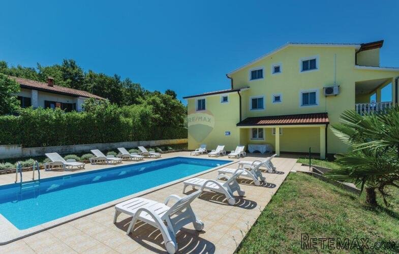 Poreč, okolica, obiteljska kuća sa pet apartmana - 2