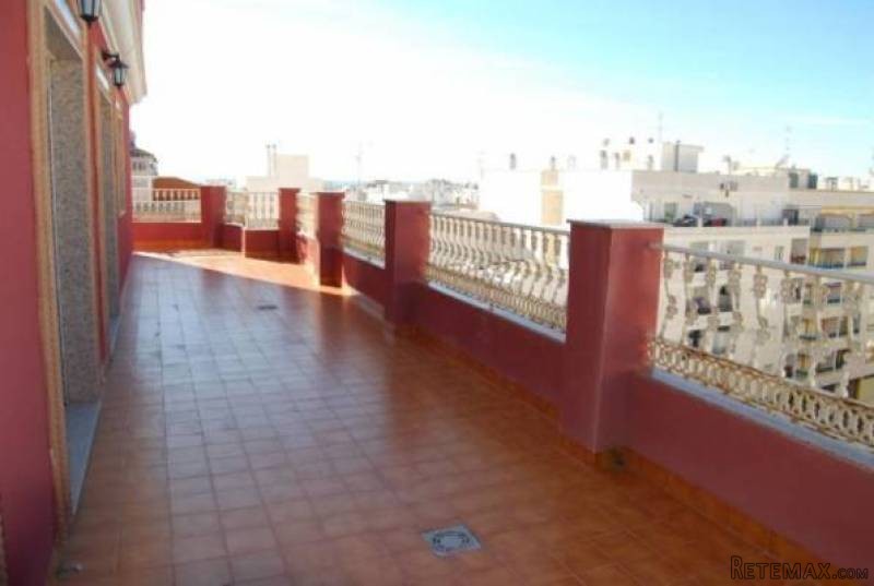 3 Bedroom 2 Bathroom Penthouse In..
