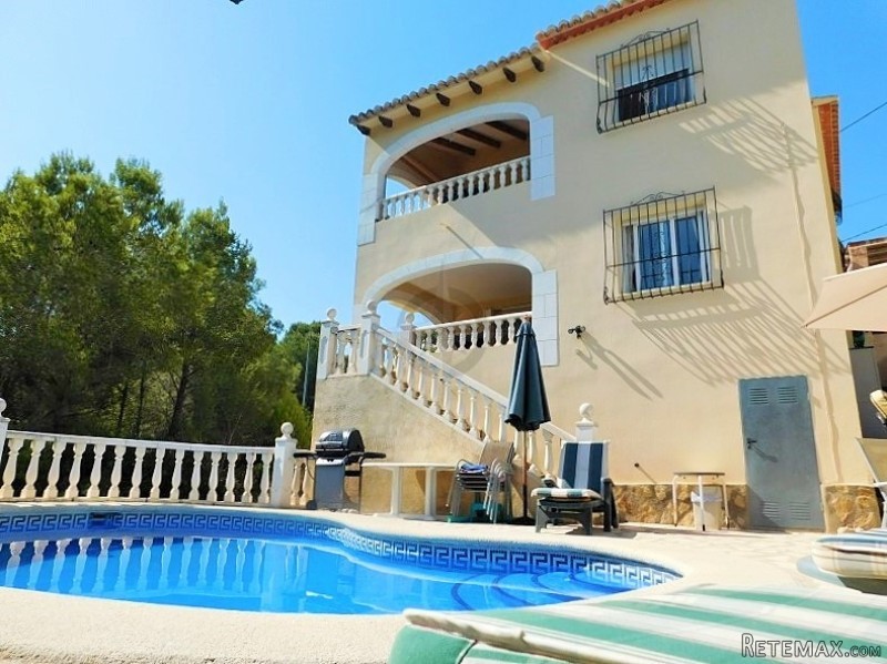 Charming Villa With Mountain Views, 4.. - 2