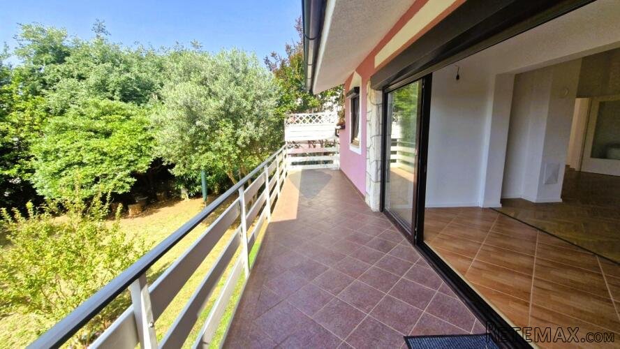Istra, Premantura, samostojeća kuća 274 m2, 500 m plaža - 3