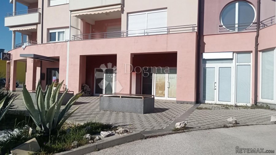 VODICE – POSLOVNI PROSTOR ZA AUTOMAT CLUB ILI DRUGE DJELATNO - 3