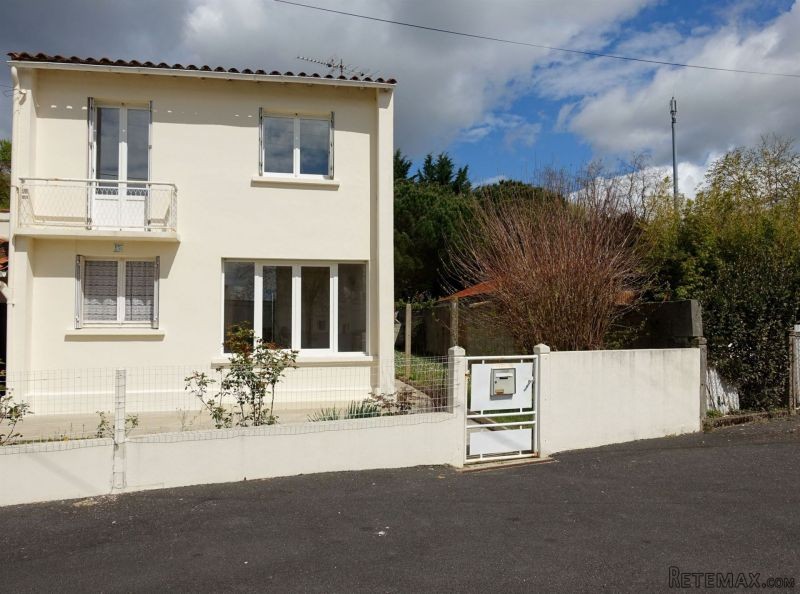 Modern Townhouse With Garden And..