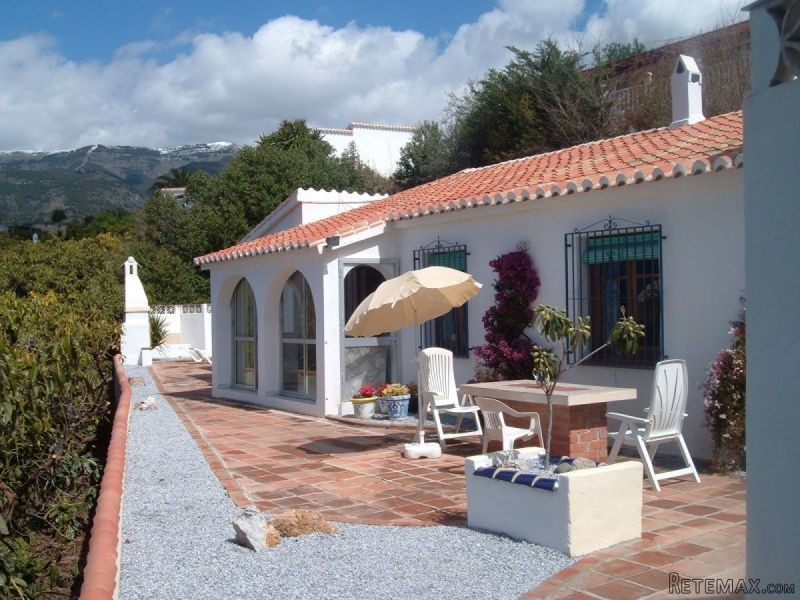 Villa for Sale in Canillas De Albaida.. - 2