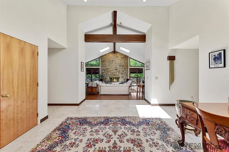 3 bedroom House For Sale: 102 N Salem.. - 2