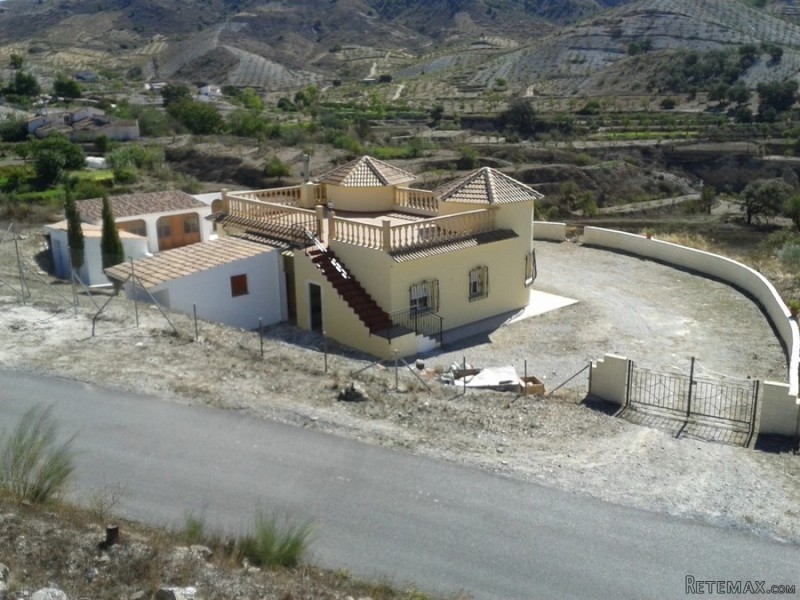 Villa in Oria