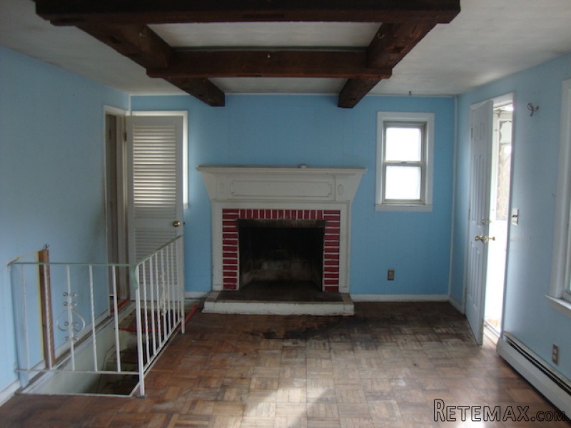 90 Monce Rd Burlington, CT, 06013.. - 2