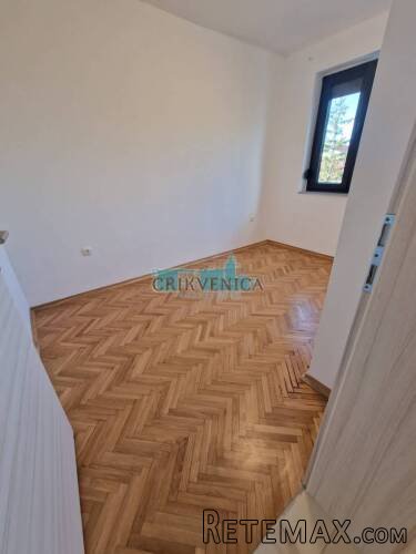 Malinska, stan 88 m2 sa dva balkona - 9