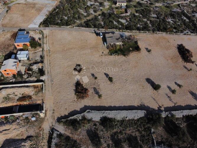 PIROVAC- GRAĐEVINSKO ZEMLJIŠTE 520M2 - 3