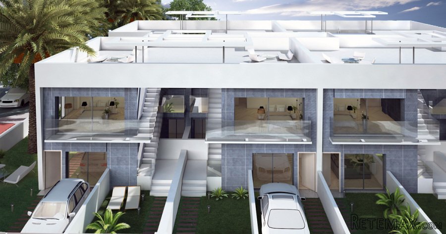Los apartamentos están ubicados en Gran Alacant, en un.. - 2