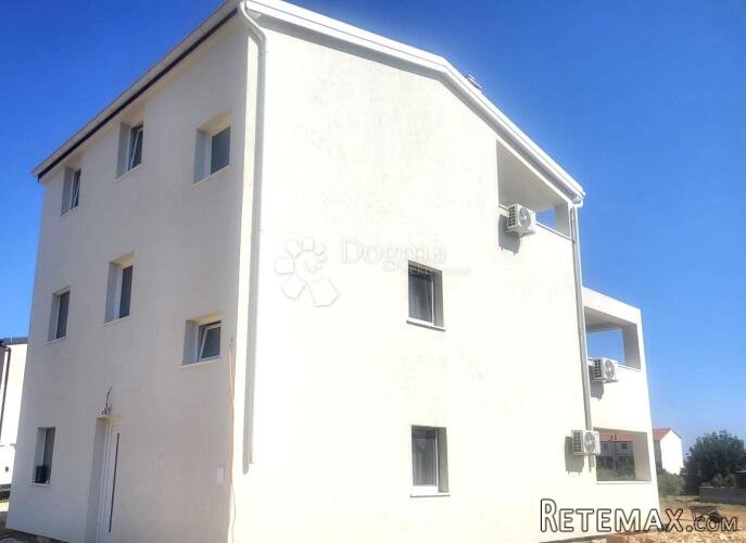Sofisticirana kuća - novogradnja s tri kategorizirana apartm - 2