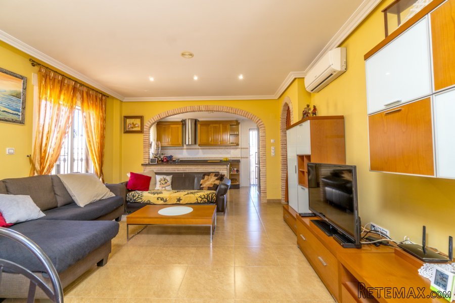 La Zenia is a residential area to live all year round or.. - 3
