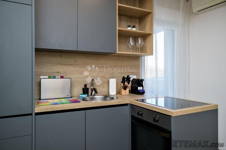 ZAGREB, MAKSIMIR, LUKSUZAN STAN 40 M2 S BAZENOM - 3