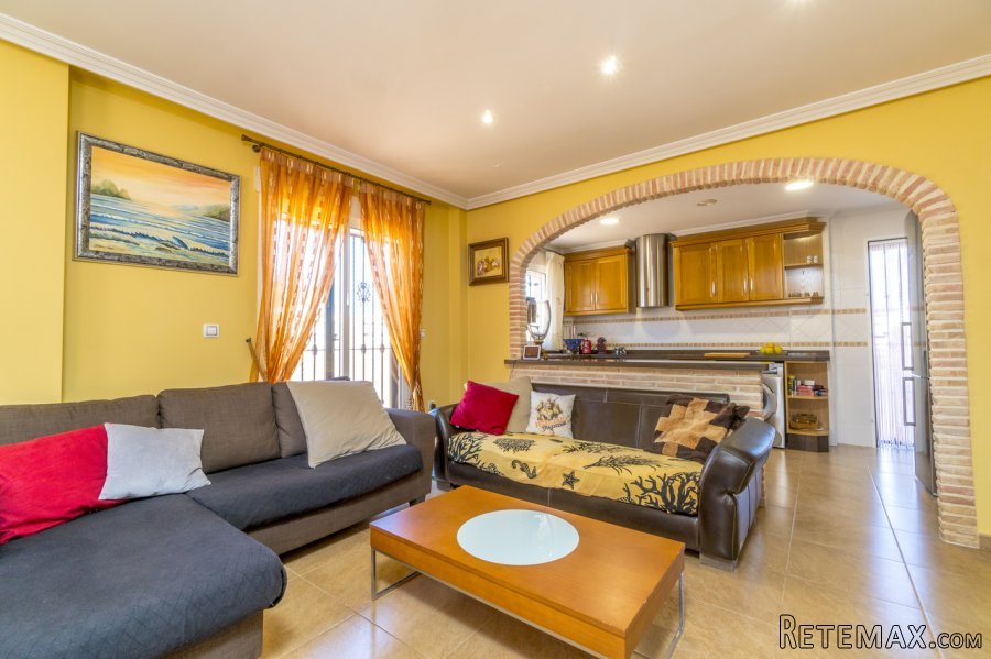 La Zenia is a residential area to live all year round or.. - 4