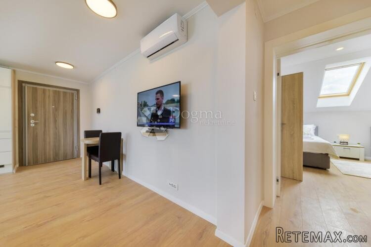 ZAGREB, MAKSIMIR, LUKSUZAN STAN 75 M2 S BAZENOM - 3