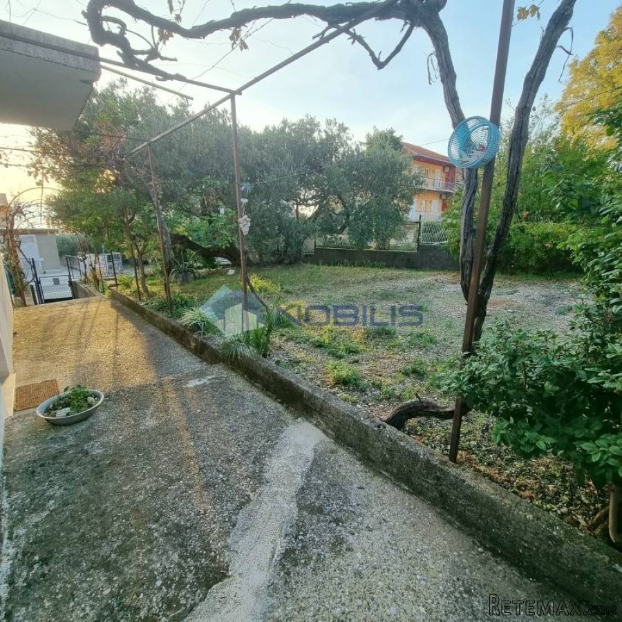 Gradac, kuća 120 m2 + okućnica 442 m2 - 6