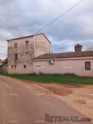 Prodaje se građevinsko zemljište, 1730 m²