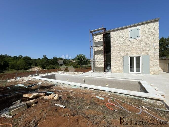 DIZAJNERSKA VILA U POTPUNOJ PRIVATNOSTI - 2