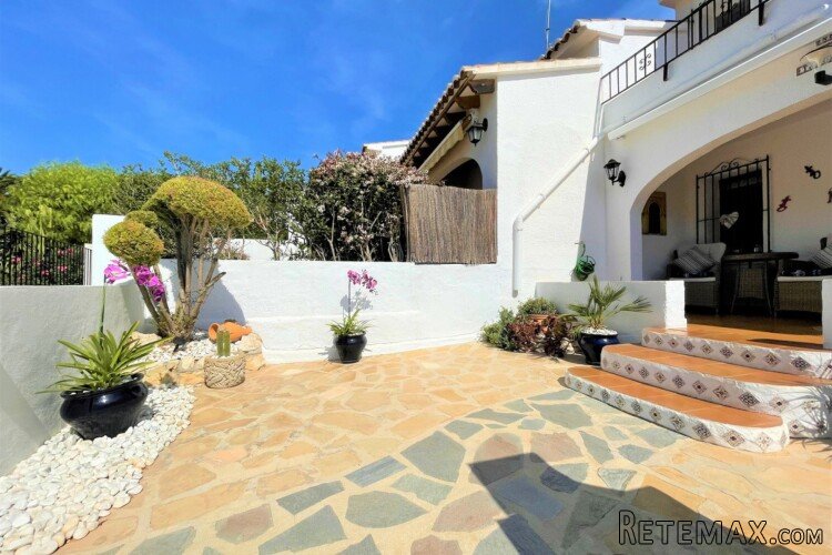This&nbsp;immaculate townhouse was&nbsp;totally.. - 2